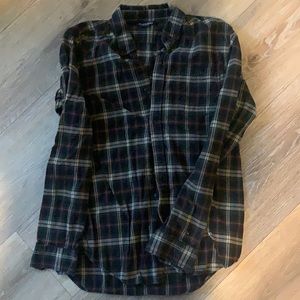 Hardly worn men’s flannel